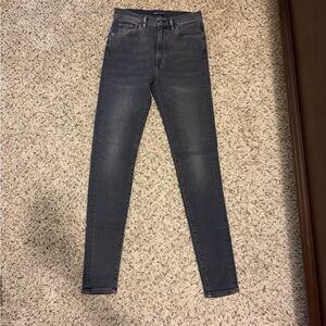 Levi’s black High-Waisted Skinny Jeans
